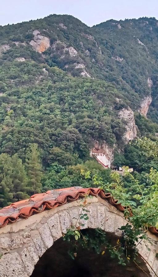 Ανεξαρτητο Studio Στο Ομορφο Καστορειο Kastorion Esterno foto